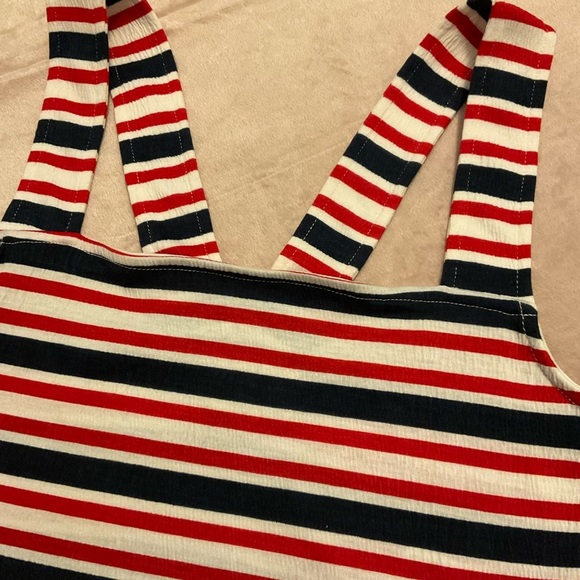 Good Sunday crop top size small - Picture 4 of 8